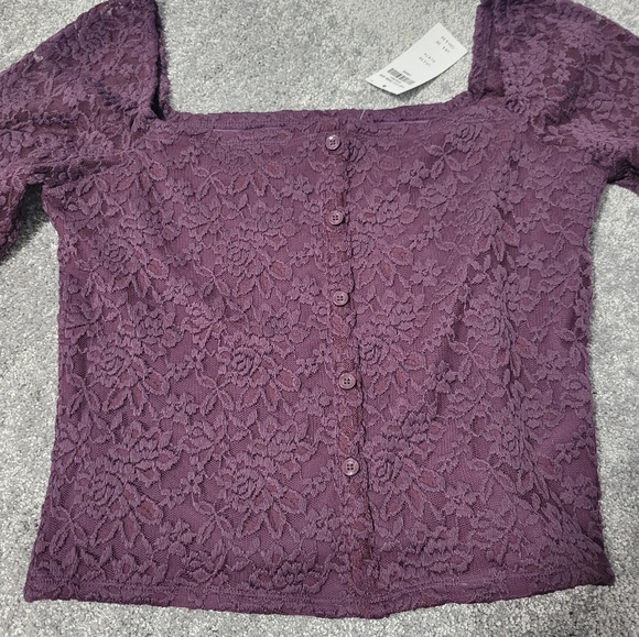 Abercrombie & Fitch Long Sleeve Lace Top - Picture 2 of 5